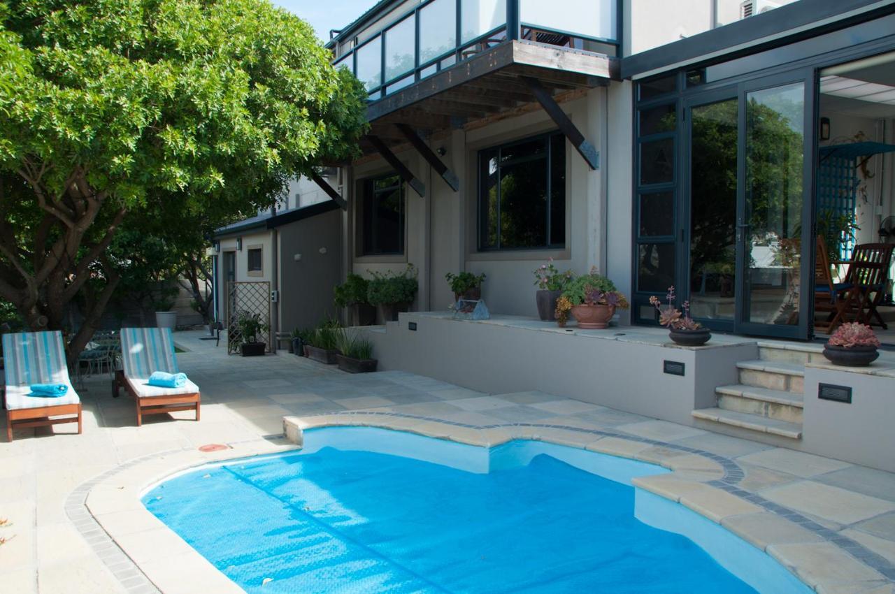 Somersby Guest House Hout Bay Esterno foto