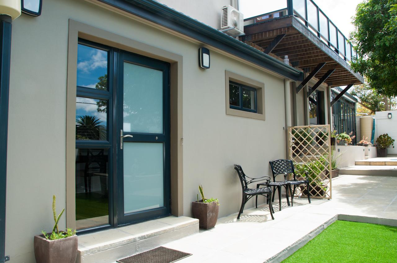 Somersby Guest House Hout Bay Esterno foto