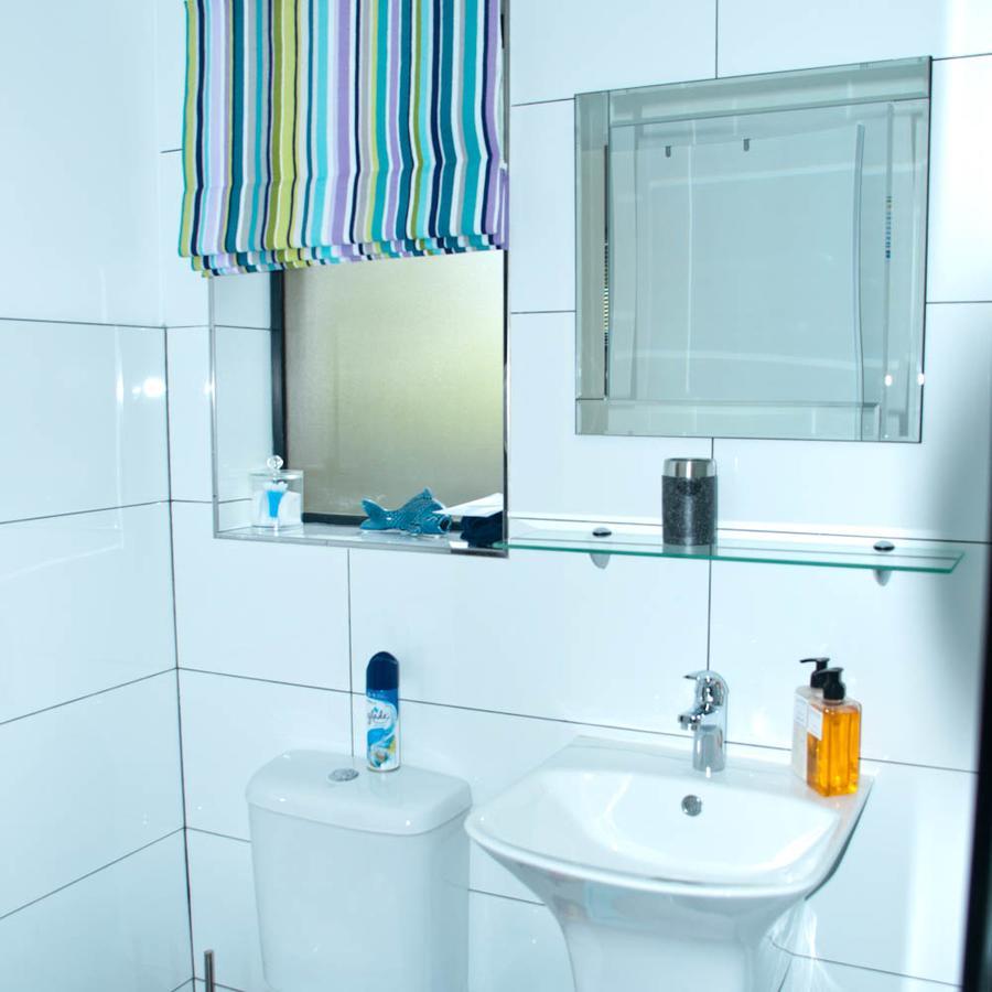 Somersby Guest House Hout Bay Esterno foto